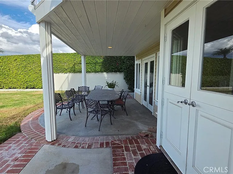 8 Miranda — Photo 29