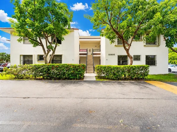 10895 NW 7th St APT 14-28, Miami, FL 33172