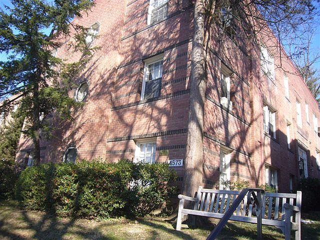 2nd image of 4573 Macarthur Blvd NW APT 301