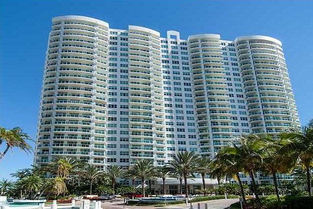 1st image of 20201 E Country Club Dr APT 307