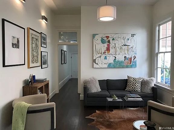 5th image of 465 Oak St
