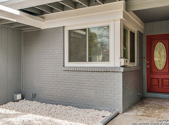 4th image of 134 Green Meadow Blvd