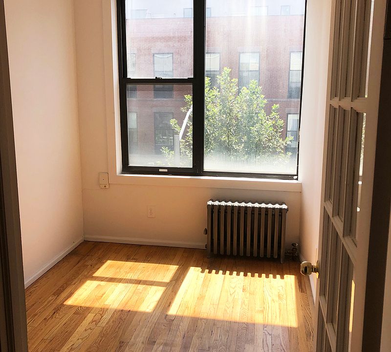 1st image of 23 Meserole St APT 3