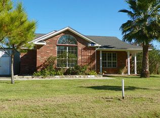 7206 Janicek St, Wallis, TX 77485