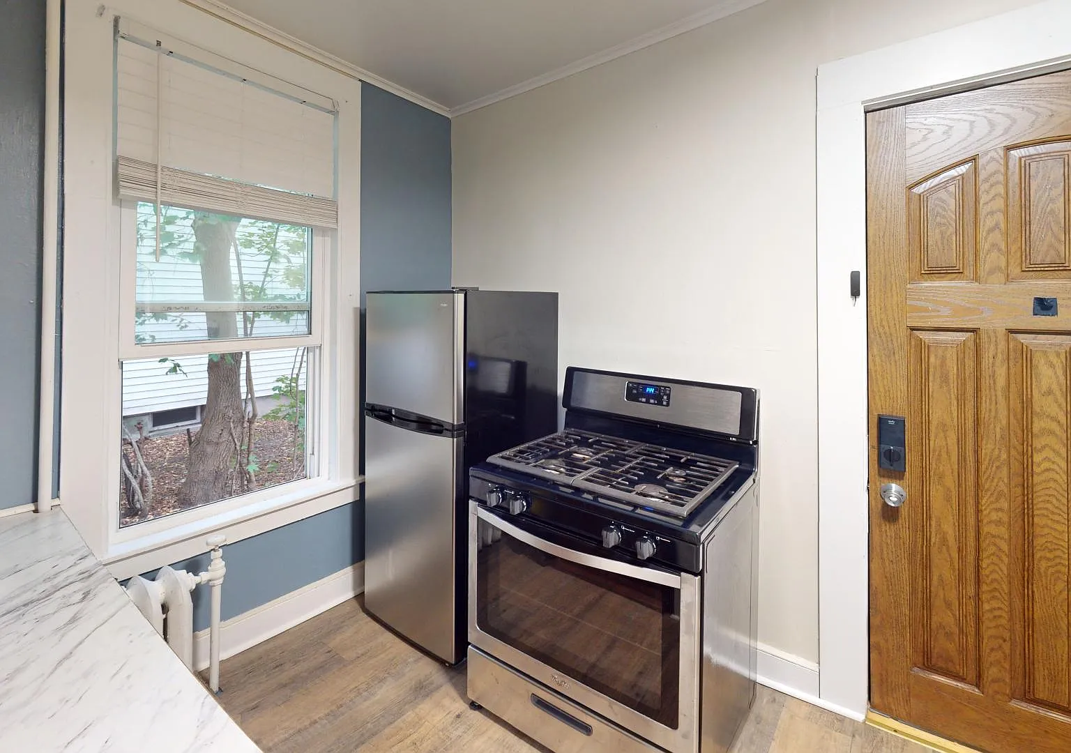 1 bed, $900 — Photo 4