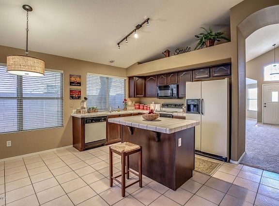 5th image of 1264 W Myrna Ln