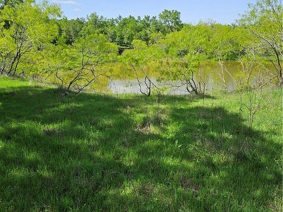 3rd image of 1988 County Road 116