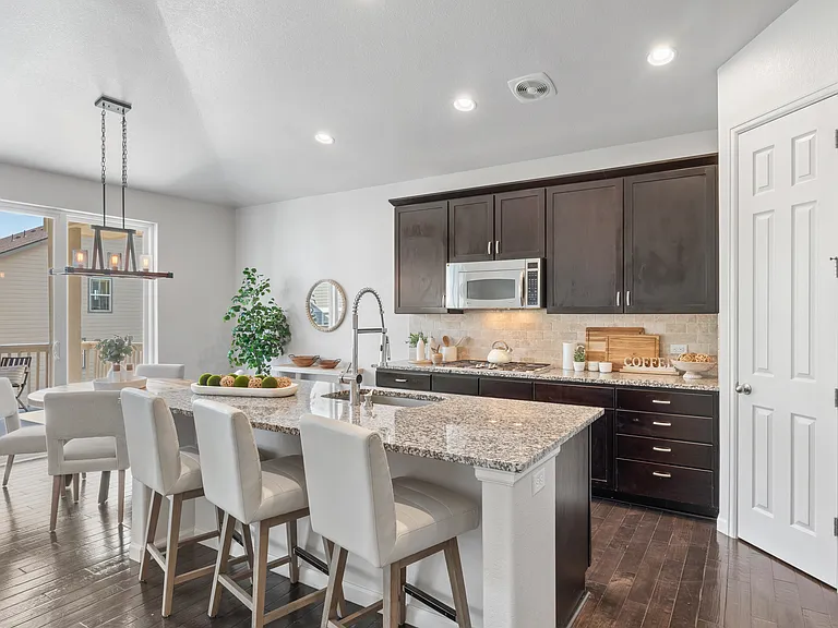 5859 Leon Young Dr — Photo 23