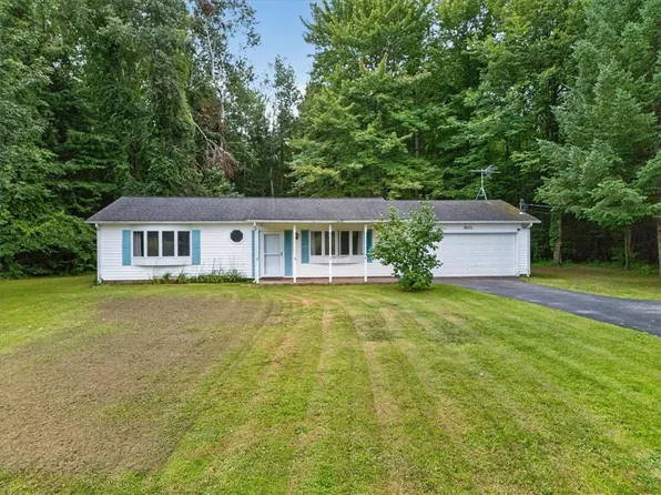 2872 Seeley Rd, Williamson, NY 14589