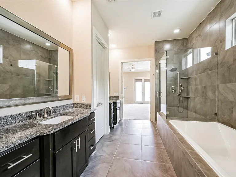 5425A Hidalgo St — Photo 30
