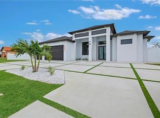 14 Tropicana Pkwy W, Cape Coral, FL 33993