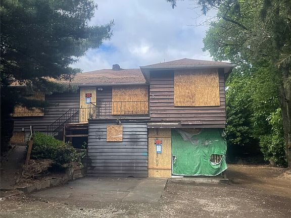 2nd image of 308 Taylor Avenue NW