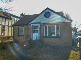 3625 E Iona Ter, Cudahy, WI 53110