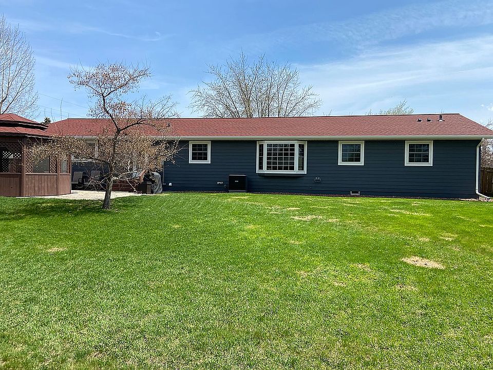 235 N Cavalier St, Pembina, ND 58271 Zillow