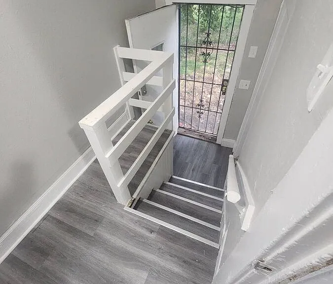 1637 Holyrood Rd #1639 — Photo 14