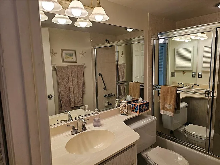 4765 Independence Dr — Photo 24