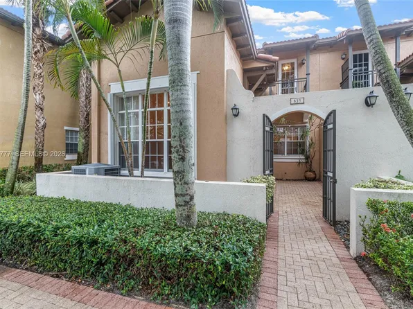 839 SW 147th Ter #5, Hollywood, FL 33027