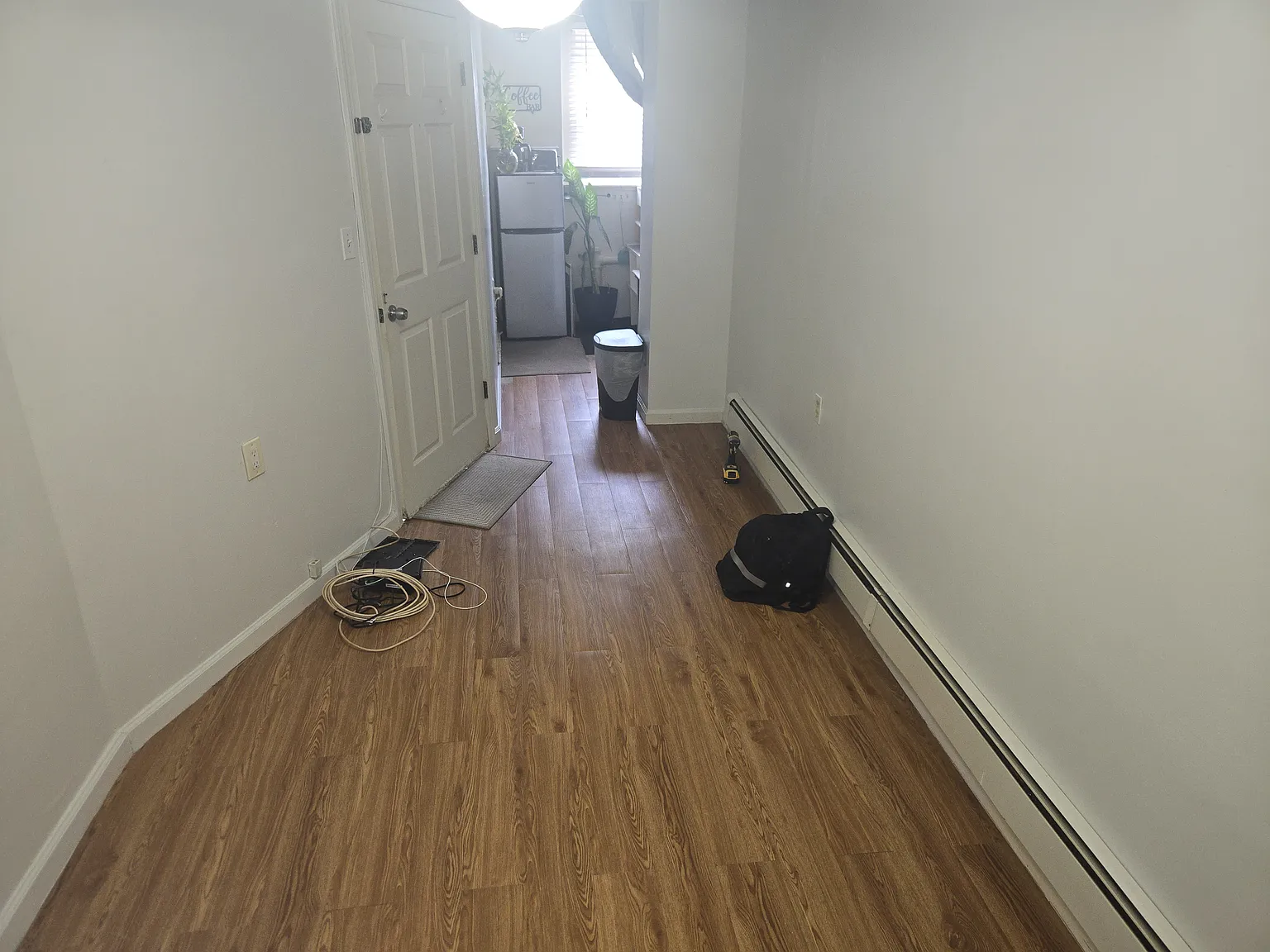 2 bed, 2420 sqft, $900 — Photo 2