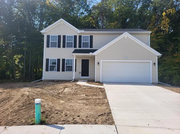 392 Lotz Ct, Wayland, MI 49348