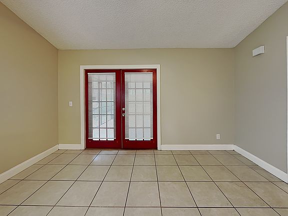 3rd image of 10923 Kenbrook Dr