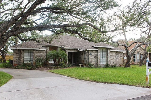 1st image of 410 Augusta Dr