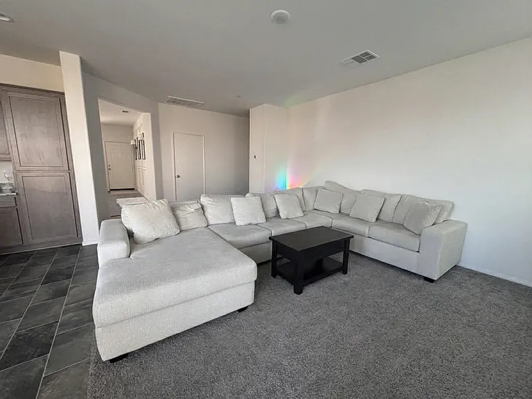 3421 Andrew Ave — Photo 11