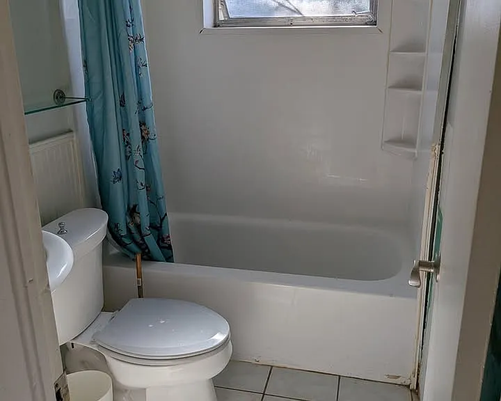 4180 NW 11th Ave — Photo 12