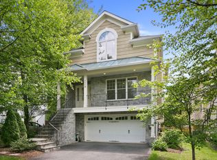 306B Pine St, Falls Church, VA 22046