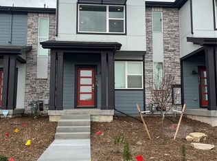 6356 N Lisbon St, Aurora, CO 80019