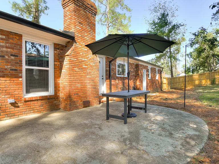 226 Thread Needle Rd E — Photo 39
