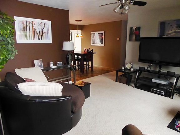2nd image of 1 Mountainview Dr