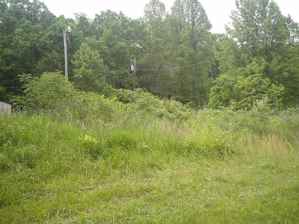 2nd image of 408 Taylor Rd