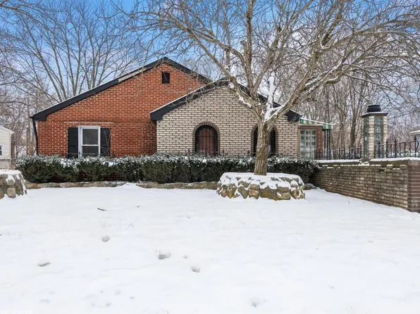 3937 Missouri St, Hobart, IN 46342