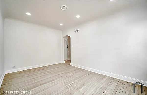 8524 S Oglesby Ave #1 — Photo 8