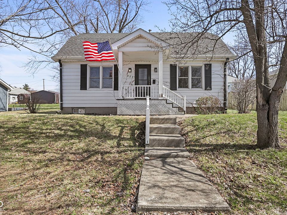 1st image of 227 Jefferson St