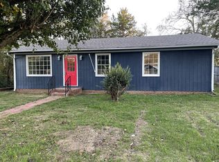402 Blue Ribbon Pkwy, Shelbyville, TN 37160