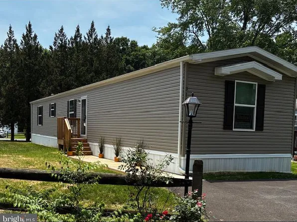 312 Bauers Dr, Edgewood, MD 21040