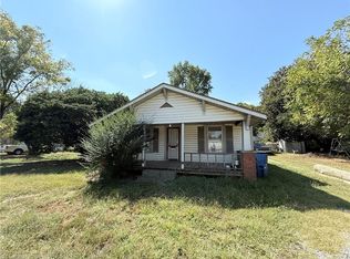 175 N Main St, Staley, NC 27355