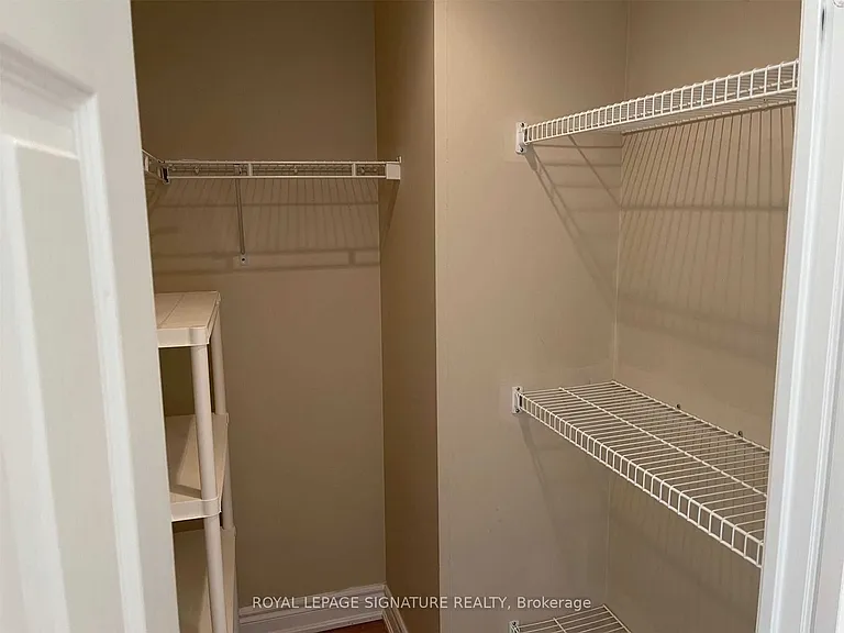 25 Kingsbridge Garden Cir #2811 — Photo 15