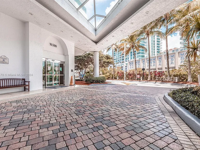 16500 Collins Ave #655 — Photo 26
