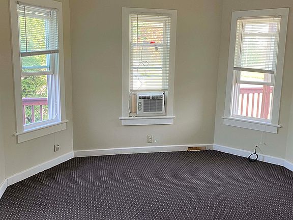 Office/dining room