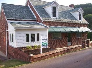 3 Castle Hl, Lonaconing, MD 21539