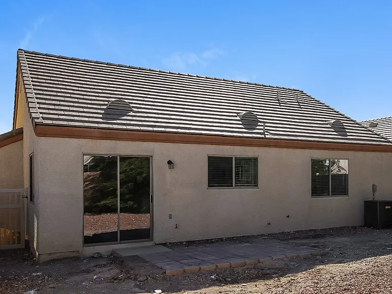 524 W Claxton Ave — Photo 16