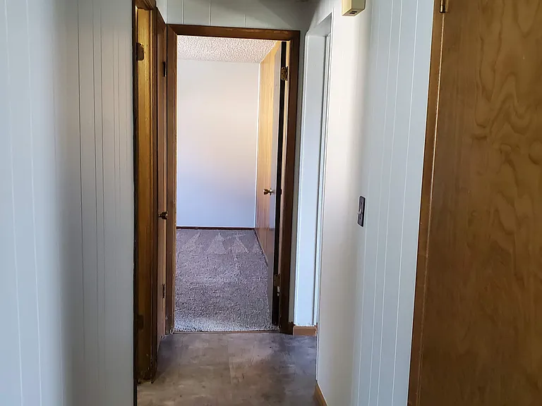 1814 Amherst Ave — Photo 5