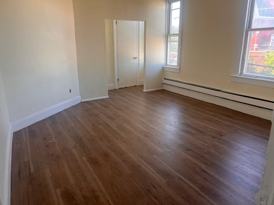 221 Old Bergen Rd #3