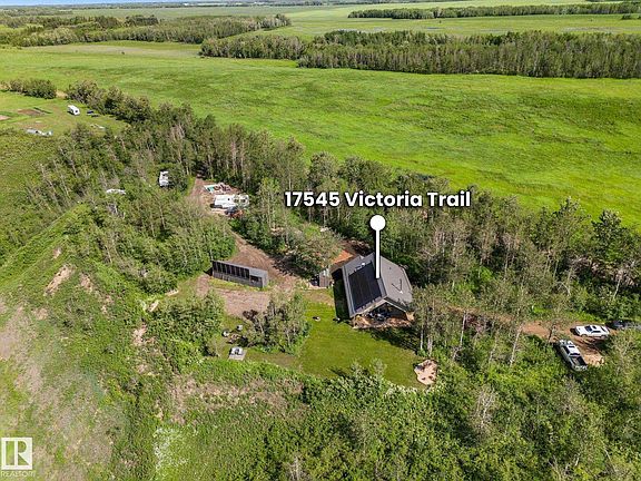 4th image of 17545 Victoria Trl