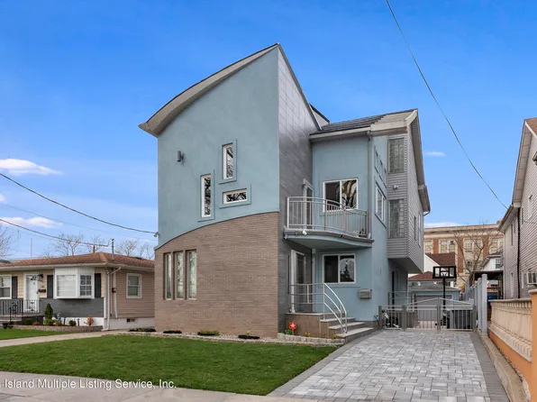 165 Princeton Ave, Staten Island, NY 10306