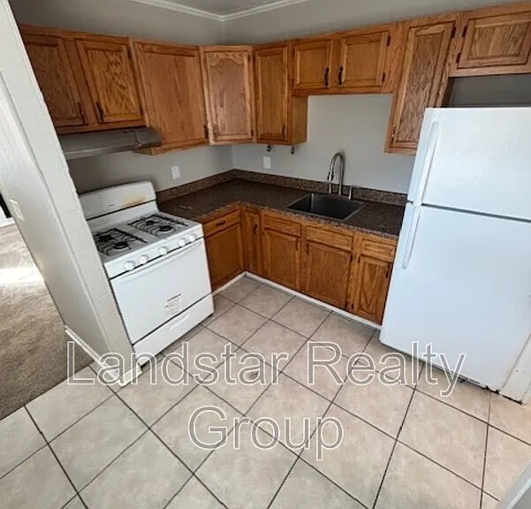 3762 Parthenia Ave — Photo 7