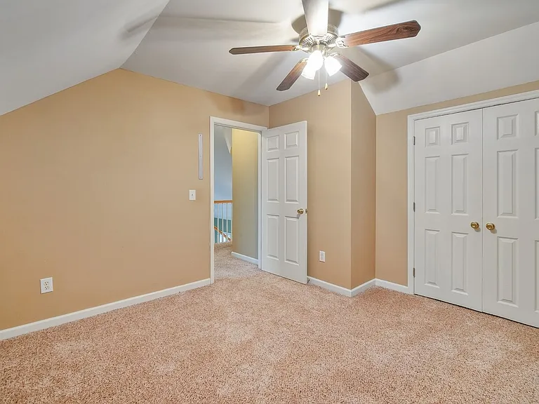 7037 Mooreland Ct — Photo 30
