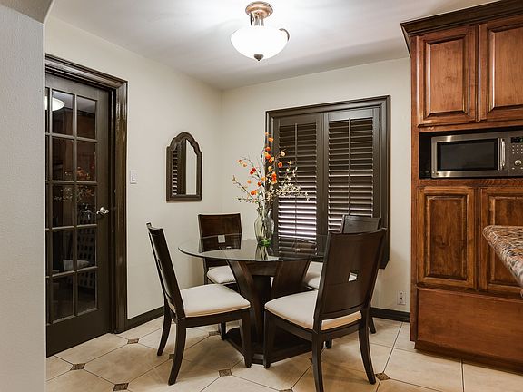 5th image of 1211 Wisteria Ave